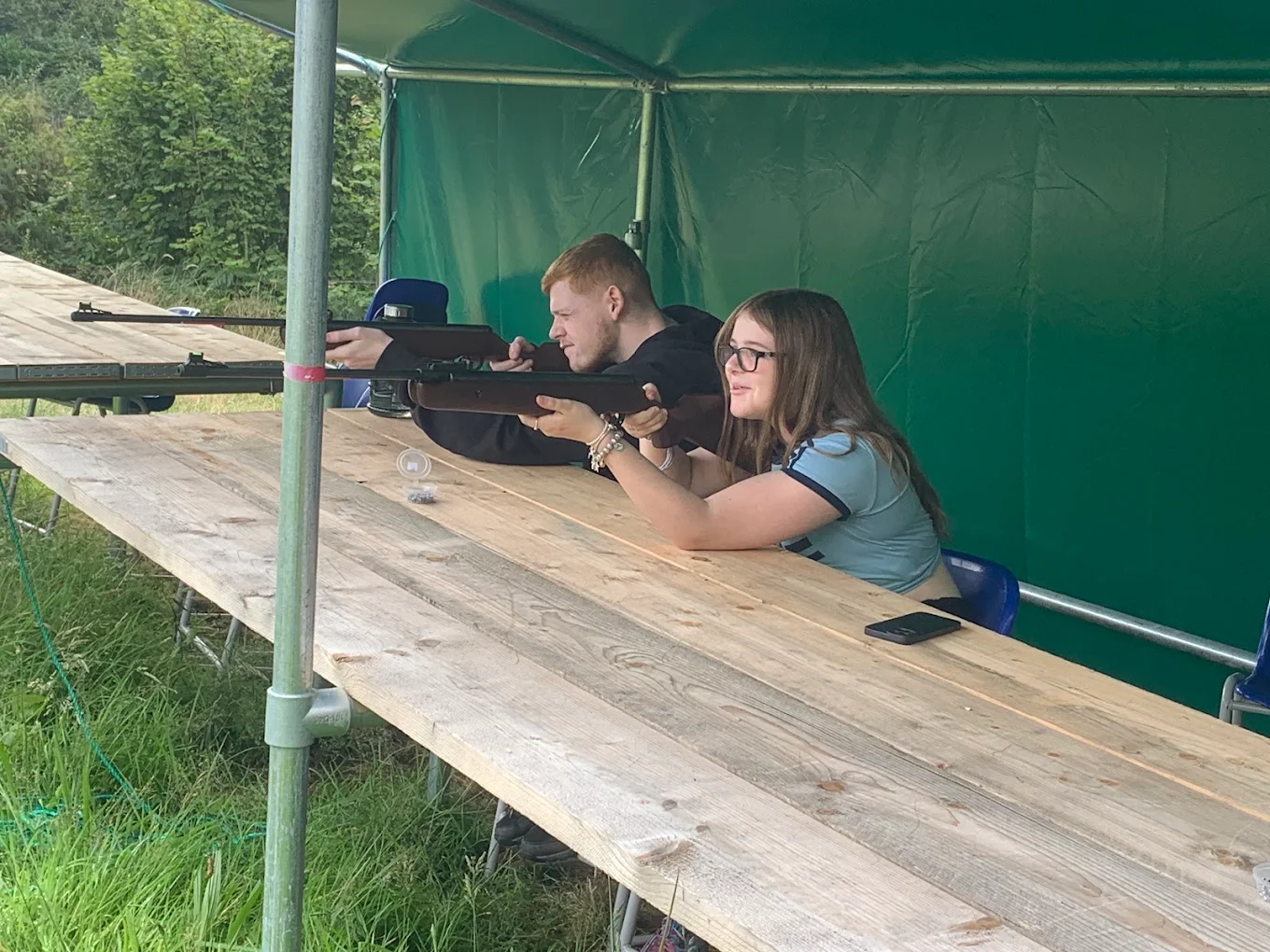 Shooting on the air rifle range